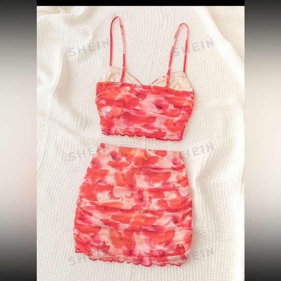 floral skirt and top - Picture 2 of 3